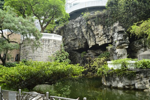 人工水池 Artificial pond