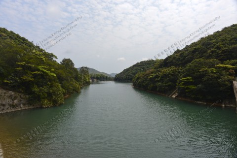 水塘 Reservoir